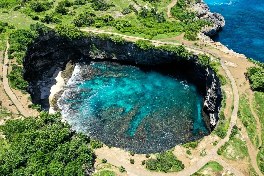 Broken Beach.